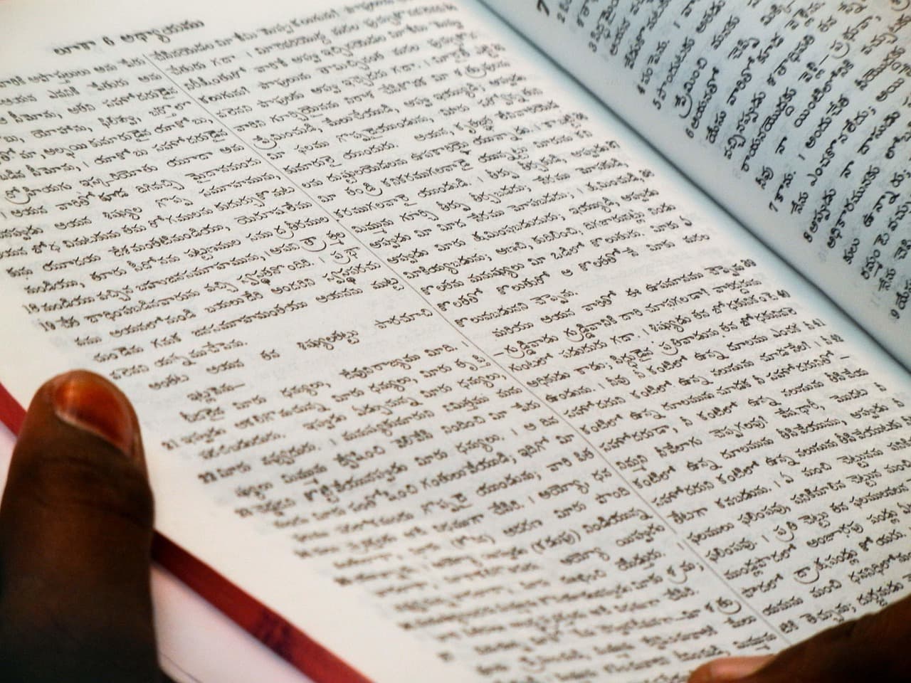 AIScriptReader: AI-powered script analysis for faster, more efficient feedback.